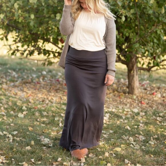 Popana charcoal grey maxi stretchy skirt size elastic  waistband XL - Picture 1 of 12
